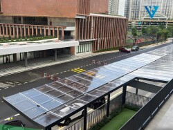 Chịu Lực Gấp 250 Lần Kính: Mái Polycarbonate Bảo Vệ Tuyệt Đối Trước Mưa Đá Và Gió Giật